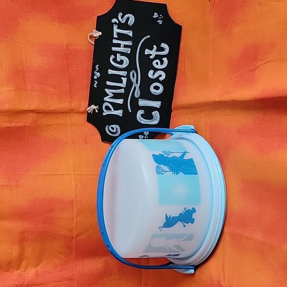 Tupperware Toys Cake Taker Disney's Frozen Theme Blue
